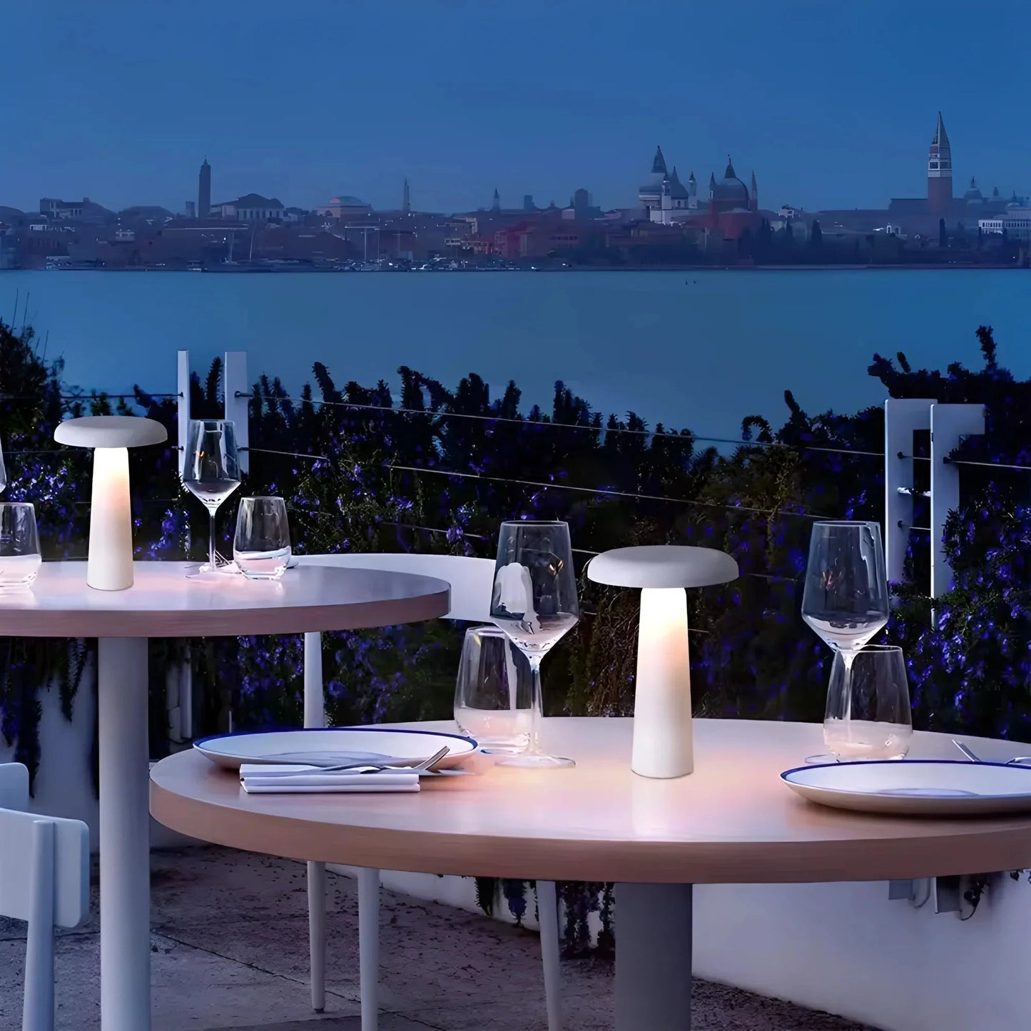 Bambéa™ – Natural Bohemian Glow Rattan Table Lamp