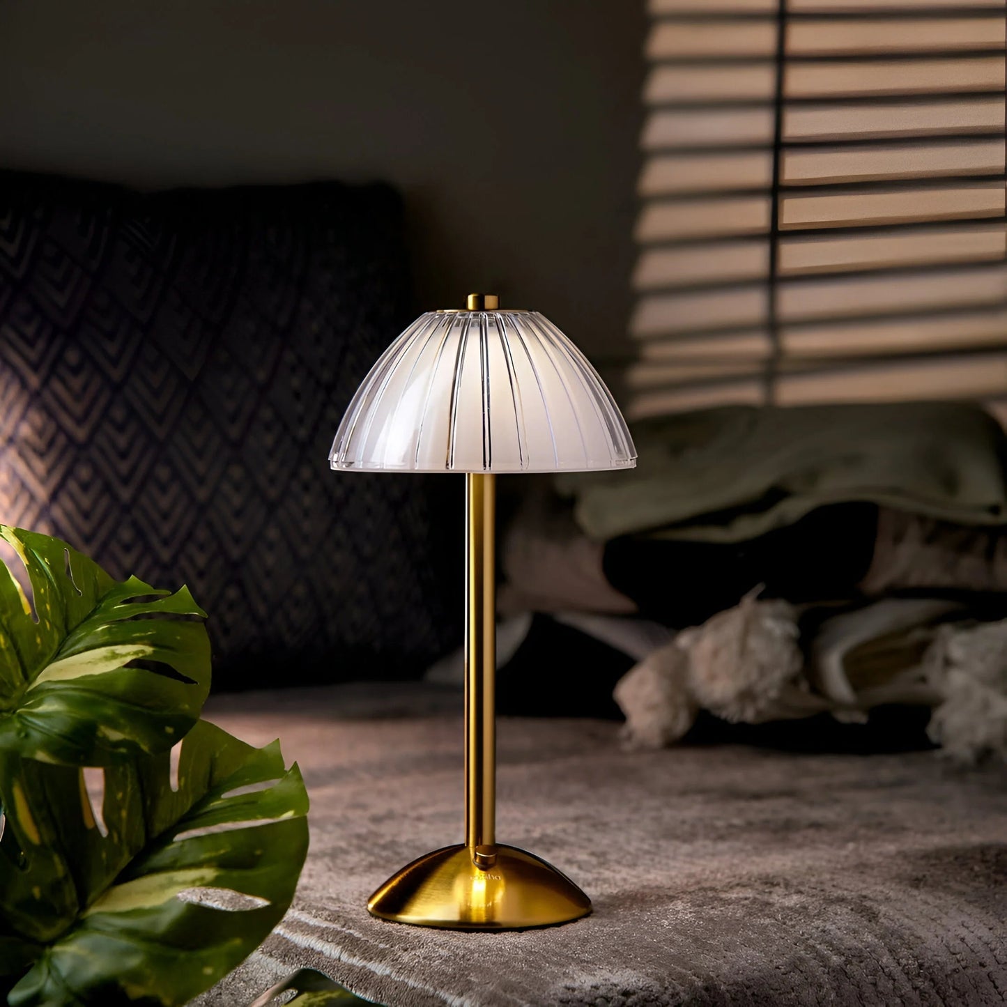 Lixora™ – Lightweight Rechargeable Cordless Table Lamp