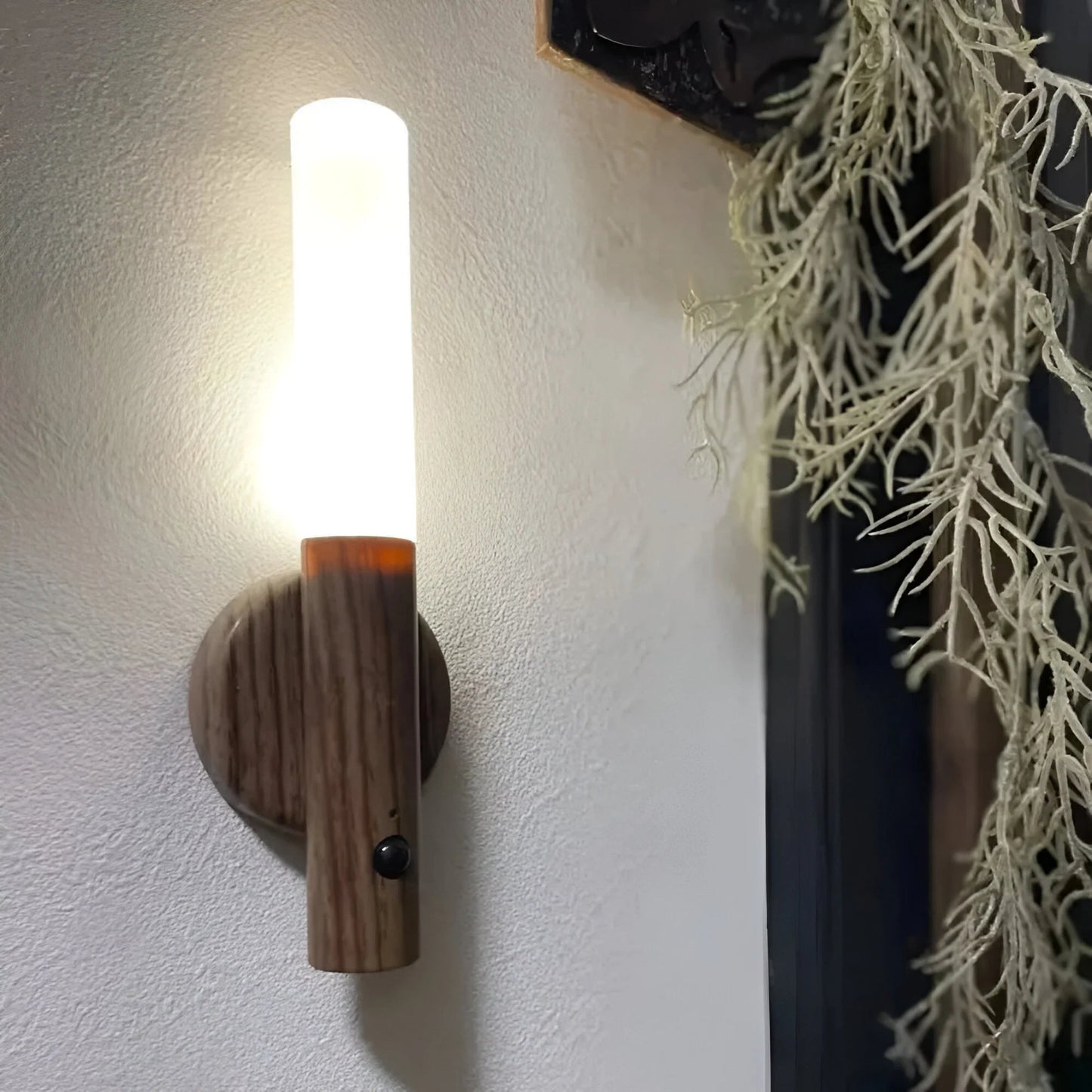 LumoGlow™ – Designer Wall Light with Motion Detection
