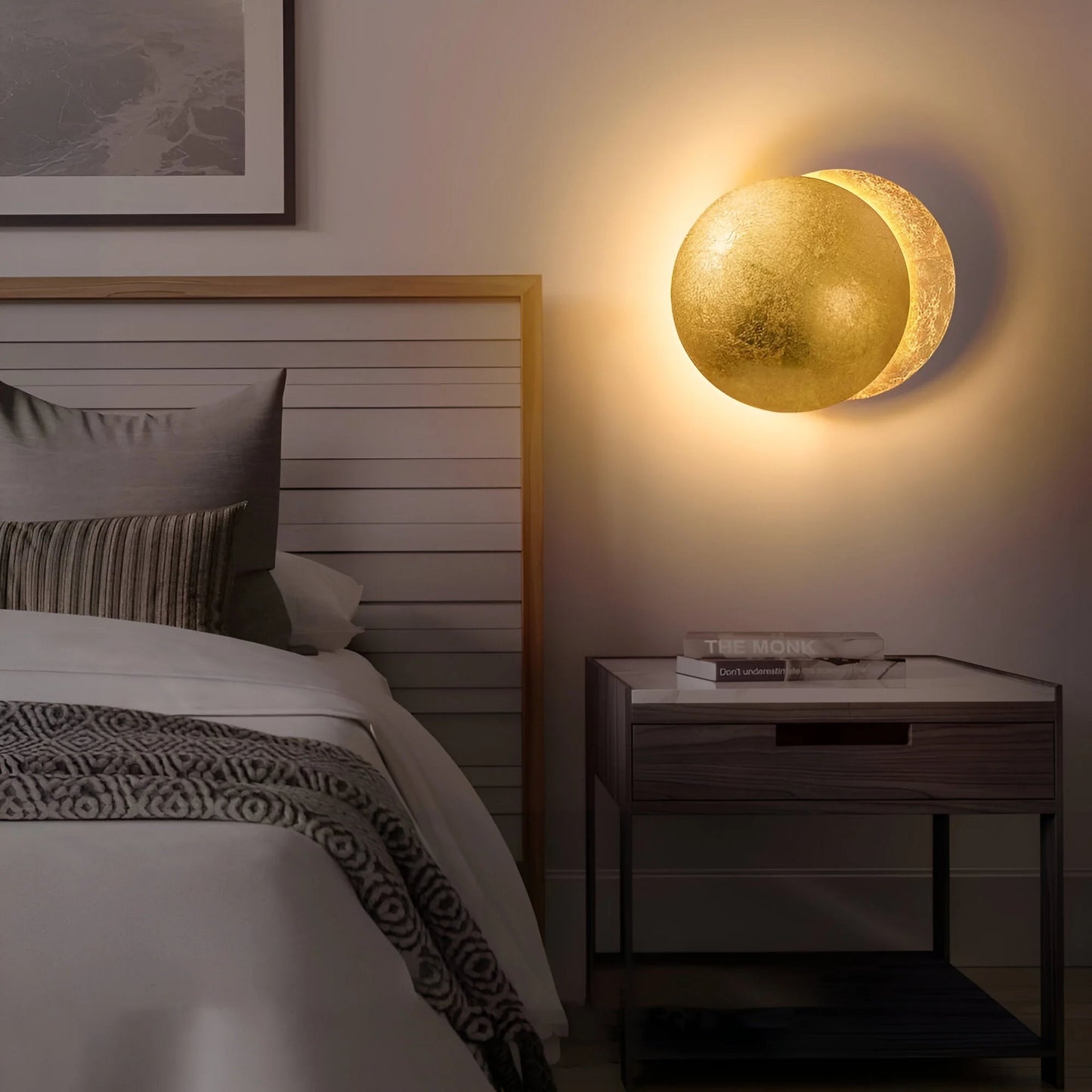 LunarGlow™ – Silver Metal Designer Wall Light with Adjustable Lighting
