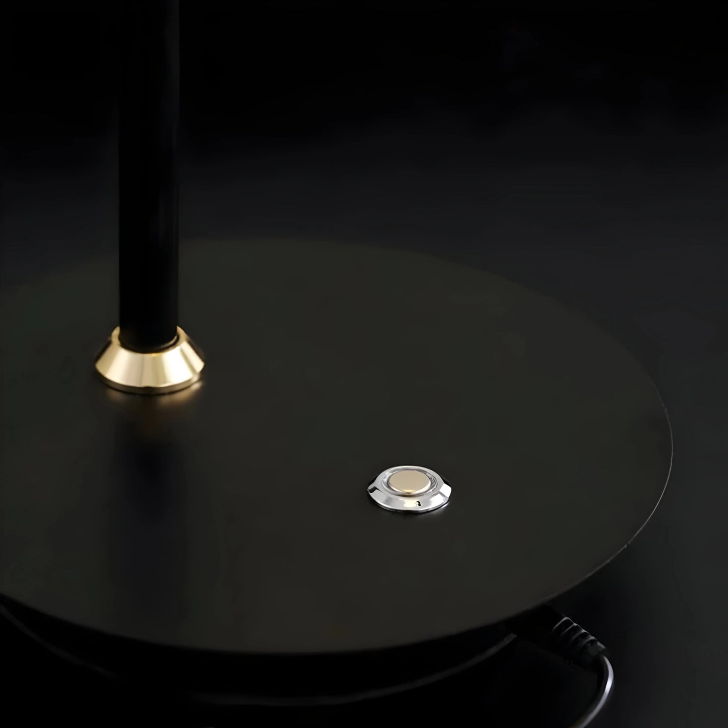 Orniluce™ – 3-Color Golden Bird LED Design Table Lamp