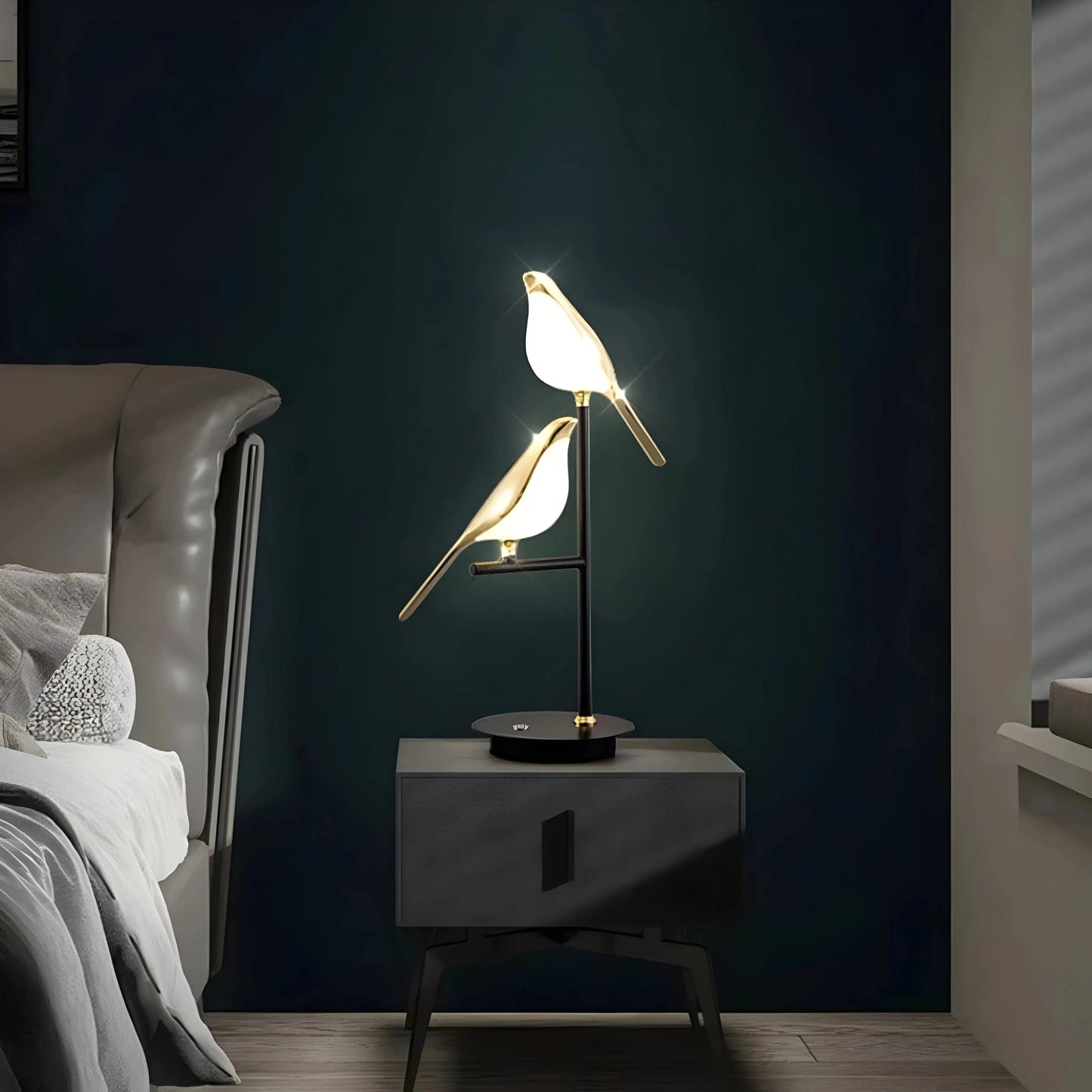 Orniluce™ – 3-Color Golden Bird LED Design Table Lamp