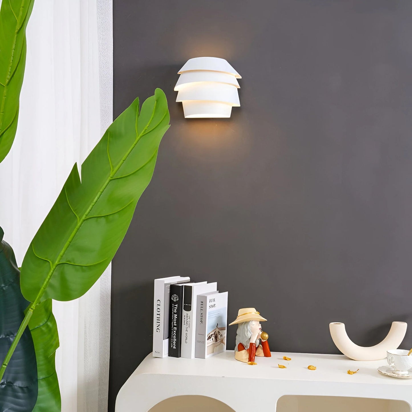 SolaraGlow™ – Elegant Wall Sconce with Soft Lighting